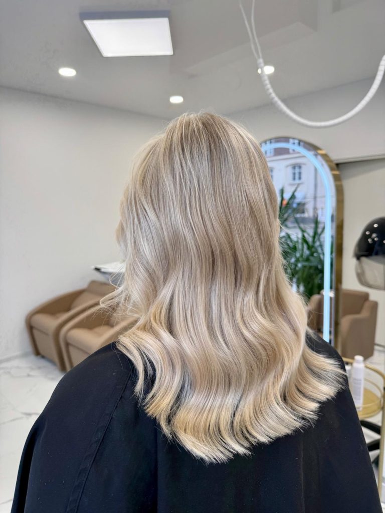 Vaaleat raidat Helsinki Marijellassa.