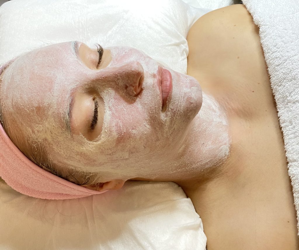 kasvohoito helsinki epäpuhtaan ihon puhdistus